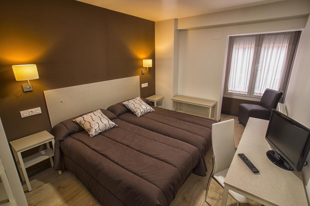Hostal Elvira اراندا دي دويرو الغرفة الصورة