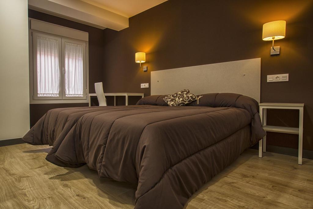 Hostal Elvira اراندا دي دويرو الغرفة الصورة