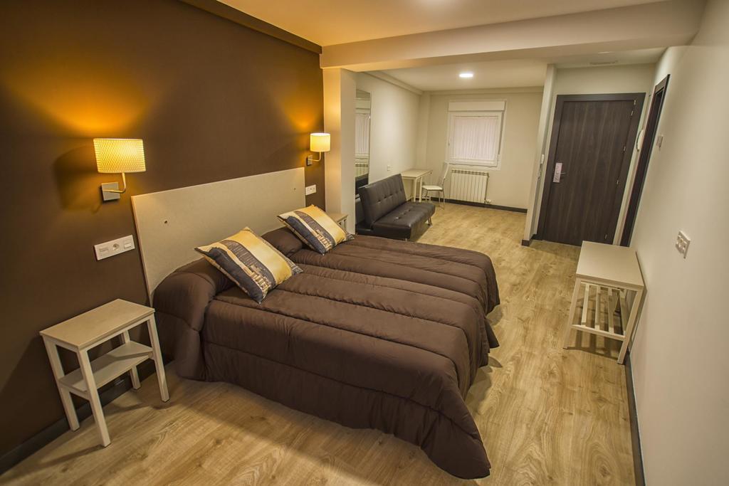 Hostal Elvira اراندا دي دويرو المظهر الخارجي الصورة