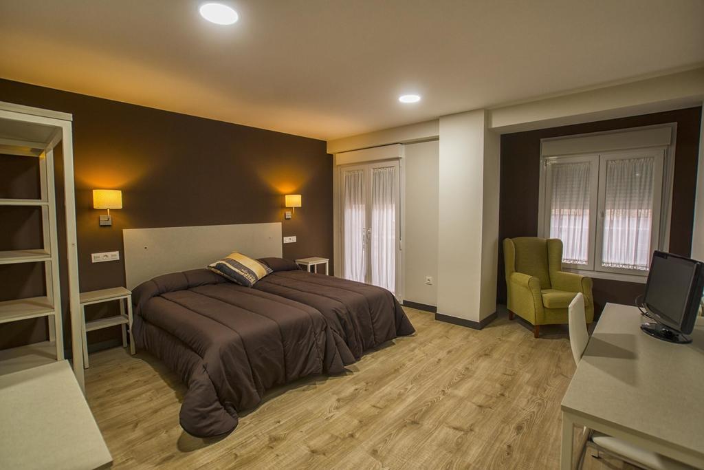 Hostal Elvira اراندا دي دويرو الغرفة الصورة
