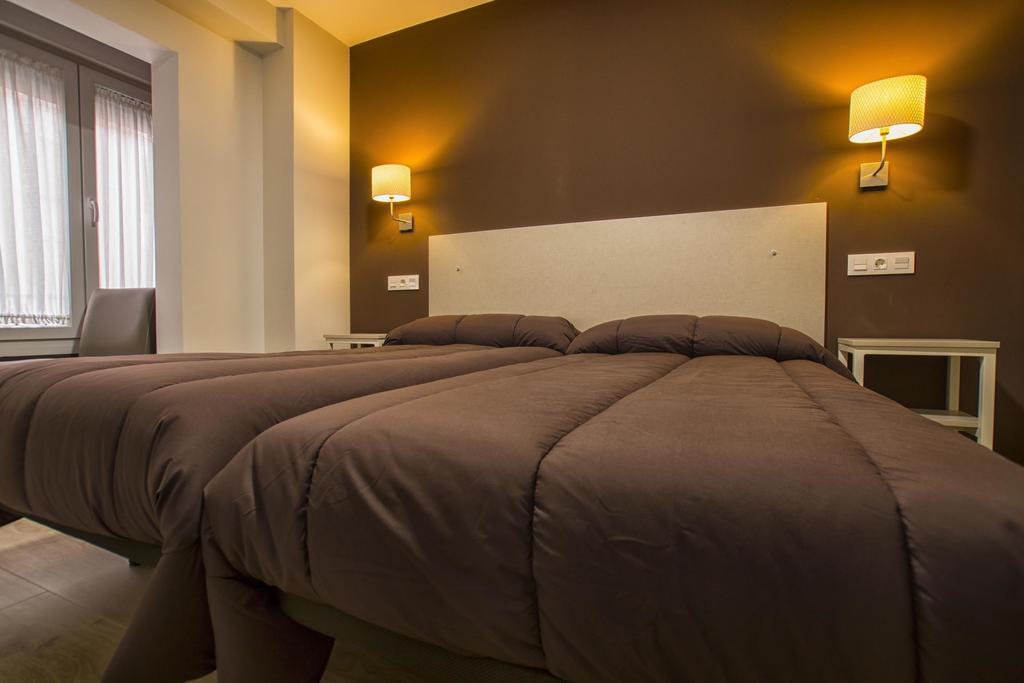 Hostal Elvira اراندا دي دويرو المظهر الخارجي الصورة